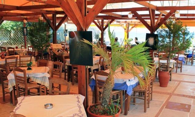 Calypso Hotel Apartments Ханья Экстерьер фото