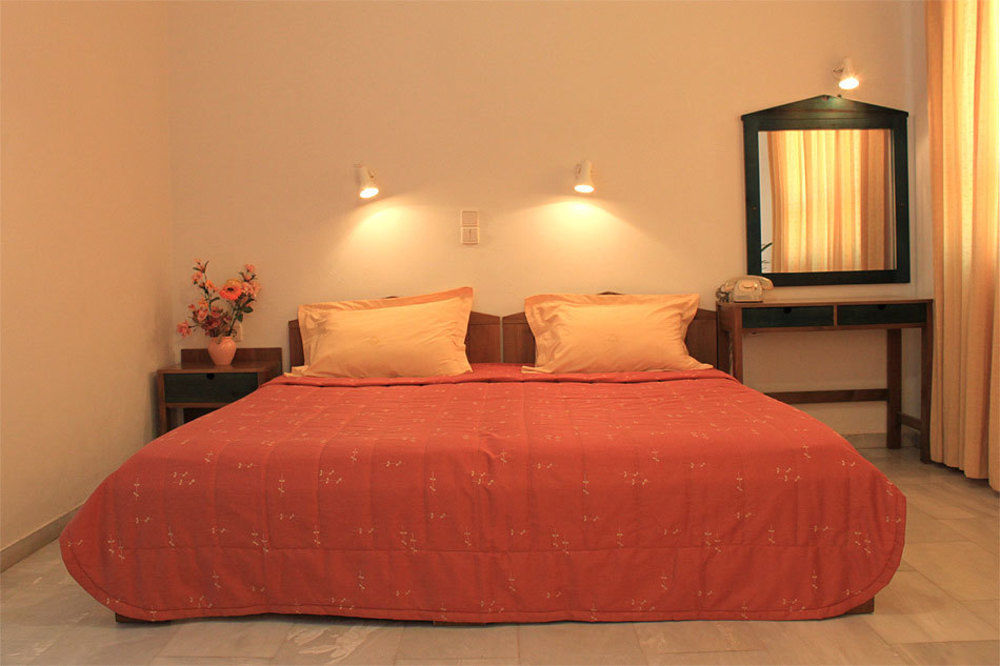 Calypso Hotel Apartments Ханья Экстерьер фото