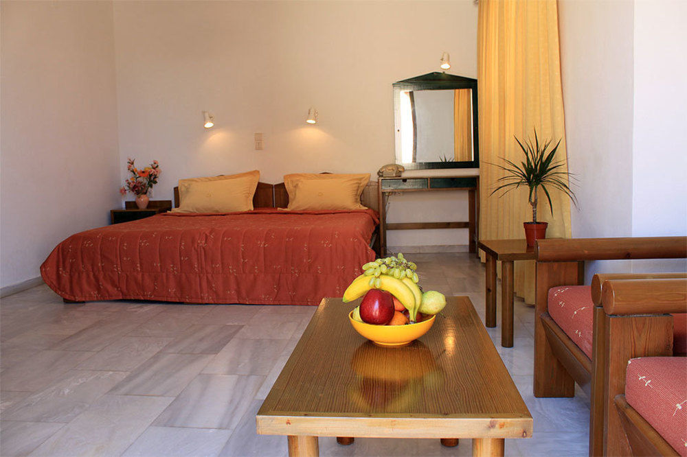 Calypso Hotel Apartments Ханья Экстерьер фото