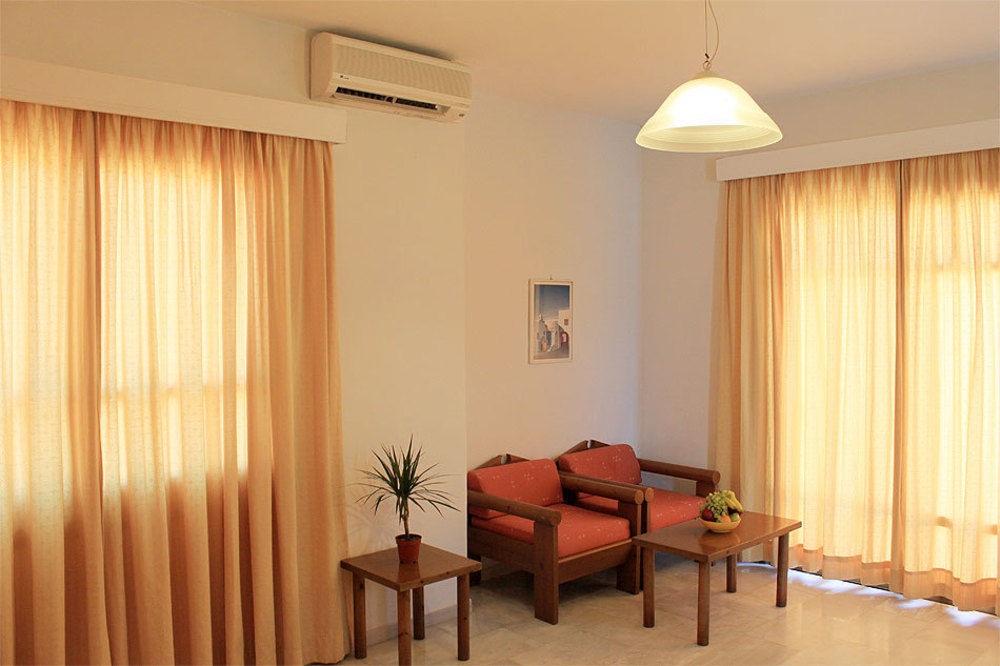 Calypso Hotel Apartments Ханья Экстерьер фото